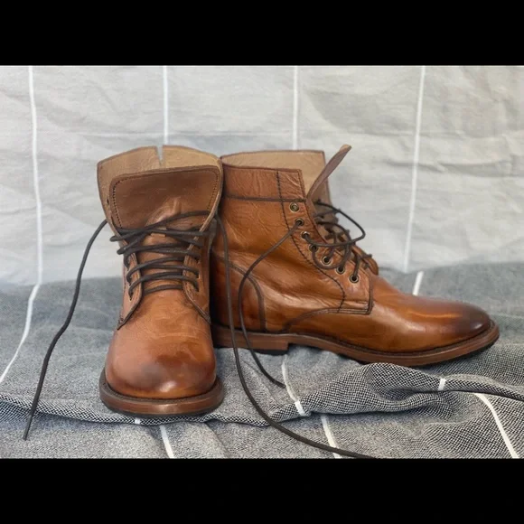 Sutro woman’s hand crafted leather boots size 7. Brand new, never worn. - Picture 5 of 5